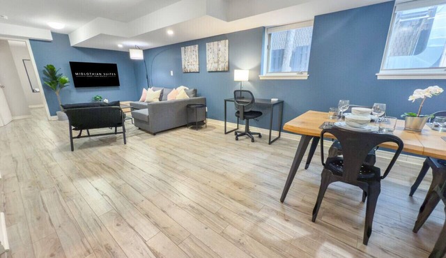 Downtown, 2 Bedroom, Parking | TJS3