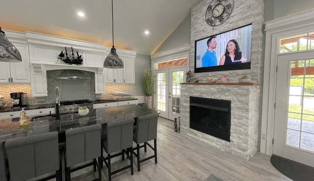 Downtown Westerly and Misquamicut Getaway with Beautiful Outdoor Kitchen