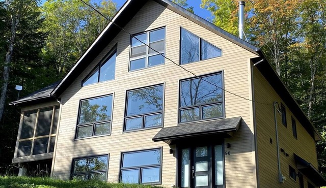 Dream telecommuting: spectacular chalet, sauna and autumn colors in Saint-Donat-de-Montcalm