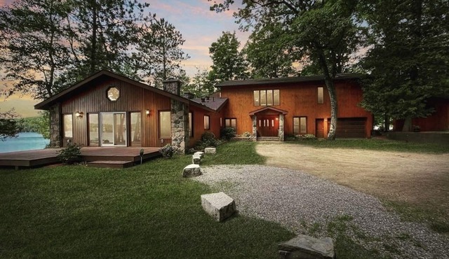 ♥Dreamy Family Oasis ~ Clean WeedFree Lake~Shallow Sandy Beach~No Stairs
