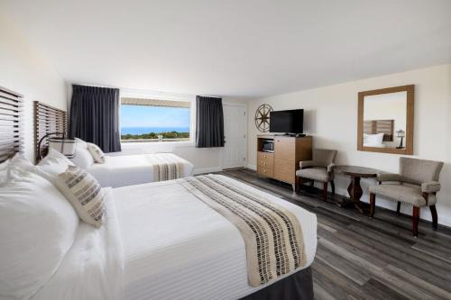 Dune Crest Hotel
