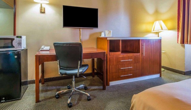Econo Lodge Hermitage South in Hermitage
