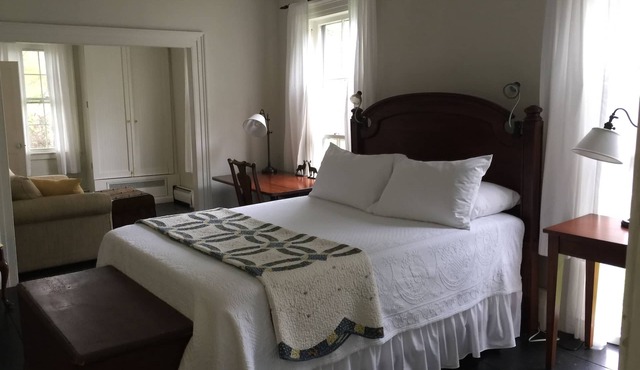 Eddington House Inn