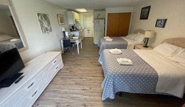 Efficiency 4-Piping Rock Resort