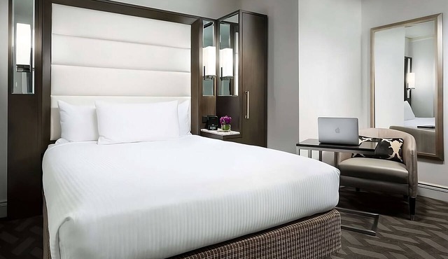 Elegant Room Near Boston Public Garden – 2 Minutes' Walk | Perfect for Couple