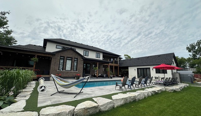 Enniskillen Vacation Home Retreat!