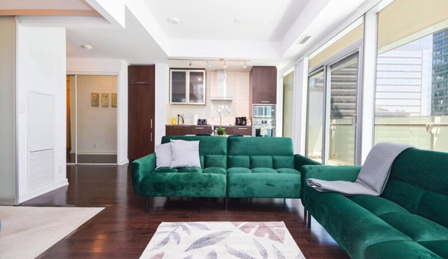 Exquisite 1-bedroom unit in beautiful Toronto in Toronto