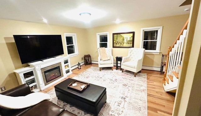 Fabulous 2-bedroom Creekside cottage on the historic Collins Estate. in Lagrangeville