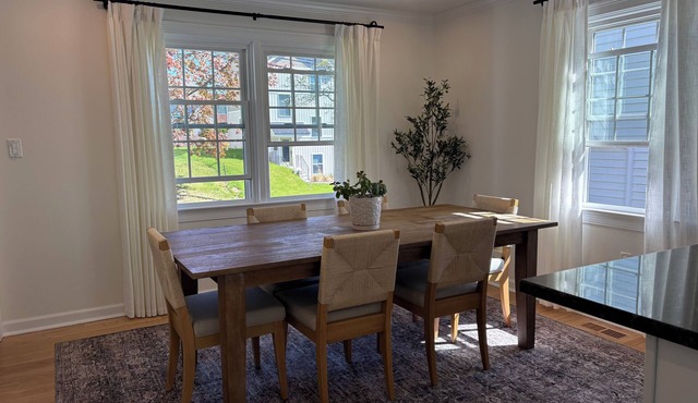 Fabulous 3-bedroom house with AC in charming Fairfield