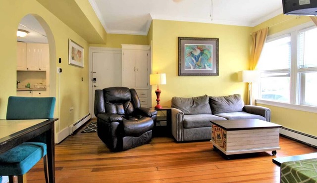 Family 2BR 2 Blocks to Beach & Main Ave | Washer/Dryer | Porch | Sleeps 6