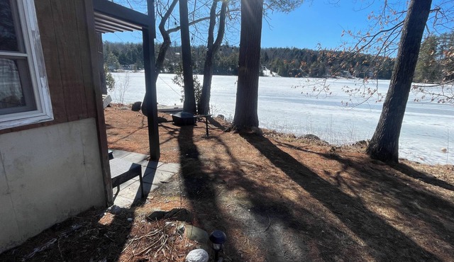 Fantastic 1-bdrm condo on Snow Pond in charming Oakland perfect for a getaway.