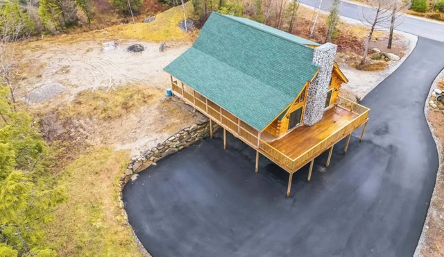 Flores Lodge