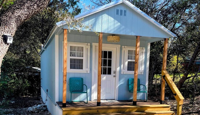 Fox Kit Cabin in Clifton