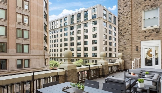 Garden 1BR Relaxing Suite w/Living Area and Private Terrace | Near Public Garde