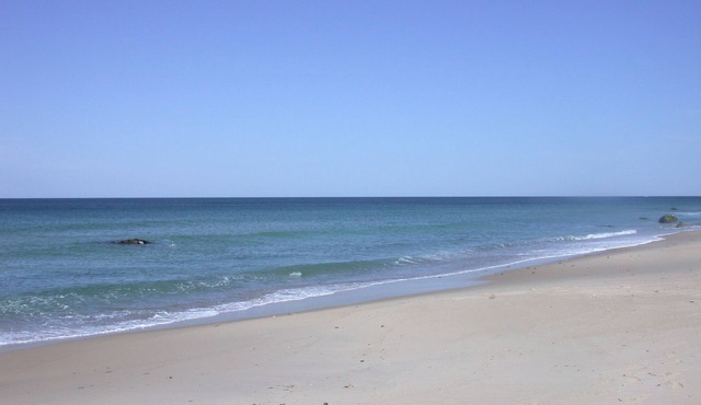 Gay Head/Aquinnah Beautiful Walk to Beach Home, Partial Oceanview