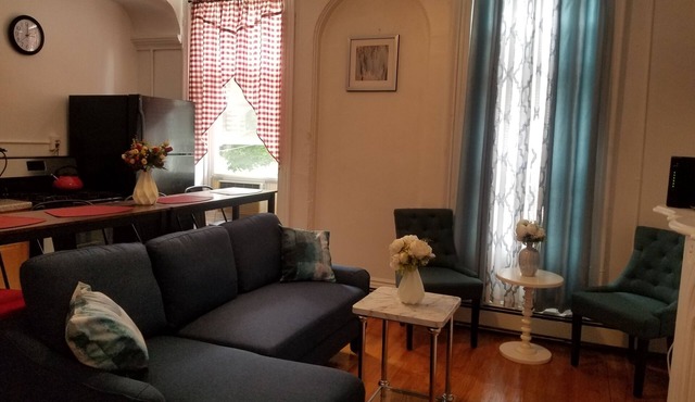 Get comfy at Palmetto Guest Suite