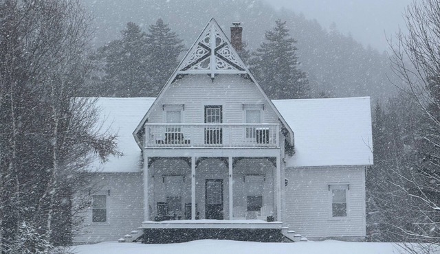 Gingerbread House: Historical Bretton Woods Home with Direct Slope Views!