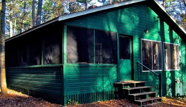 Glascote Cottage with Sebago Lake Beach Access