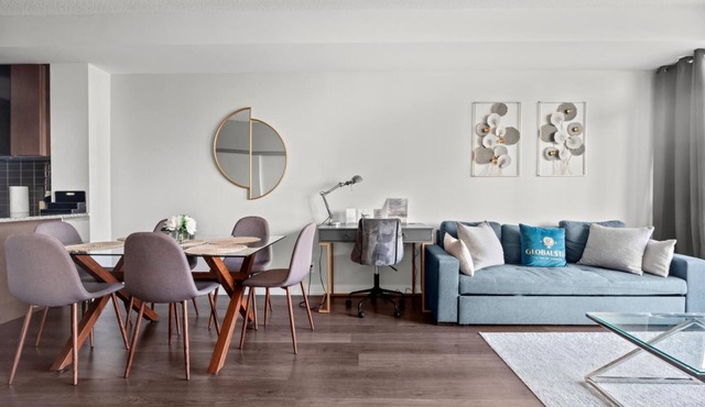 GLOBALSTAY Modern 1BD+Den Condo w/Balcony Lillian St