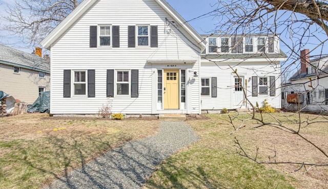 Goldie`s cottage home in North Haven