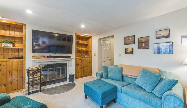 Gore Mtn Getaway | Covered Heated Pool + Foosball + Billiards | Chatiemac