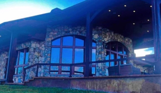 Grand Lake @ Stony Point Gated Resort - The Lodge, Lakehouse and 4 Cabins in Jay