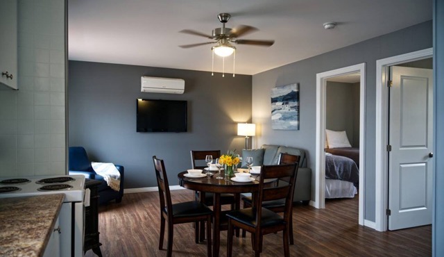 Great Blue Resort : Golden Beach Resort Kawarthas - 2 BedroomCondo