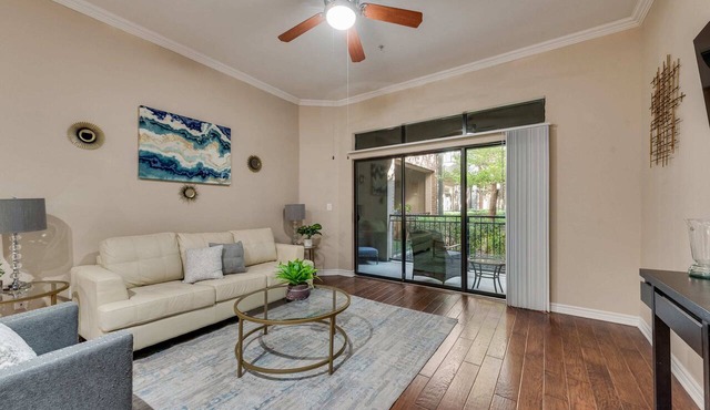 GV001 |Spacious 1BD Apt| D/town Grapevine in Grapevine