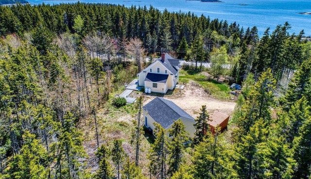 Hackmatack Haven - Clean, Close to Sand Beach