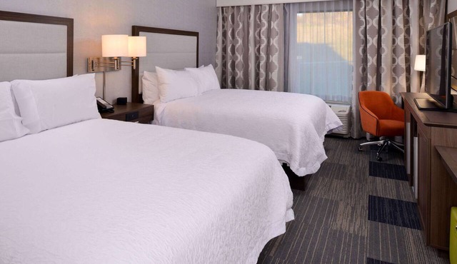 Hampton Inn & Suites Albany-East Greenbush