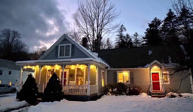 Hawks Mountain Village Retreat - 10 minutes to Okemo!