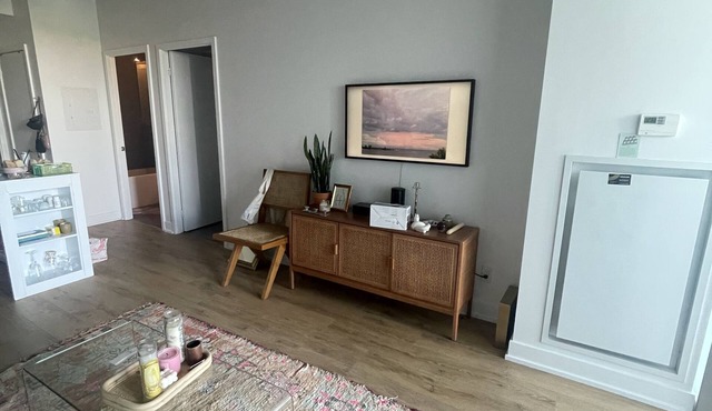 Heart of Queen West! Perfect 1bedroom condo with terrace and view