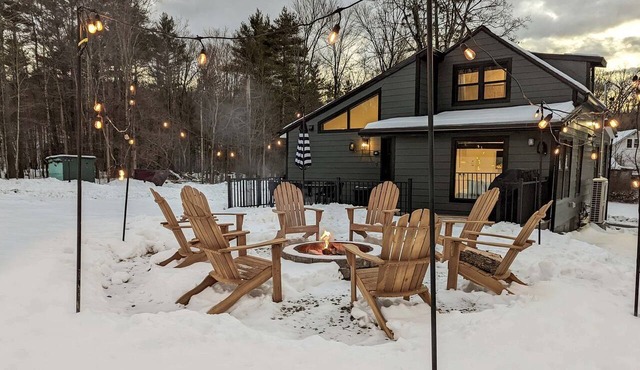 Heavenly Two Cabins Perfect for Groups or Family Retreats in NY