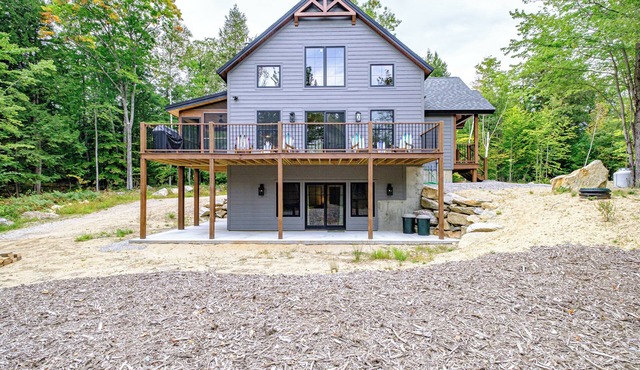 Hemlock Ridge - New construction on the North Road