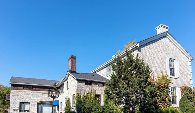 Heritage Carriage House in Cataraqui Village