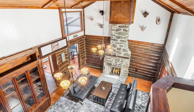 Highland Lakes Cabin | Huge Yard Sleeps 8