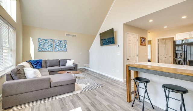Hike & Ski: Pocono Lake Home w/Community Perks!