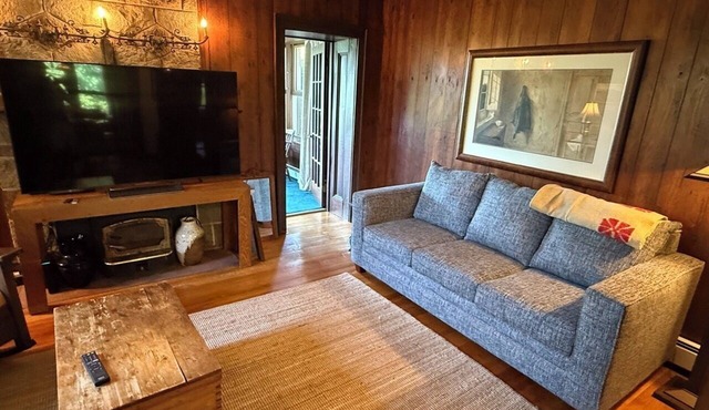 Historic 4BR Home Near Beautiful Rhode Island Beaches