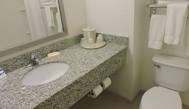 Holiday Inn Express and Suites Montgomery by IHG