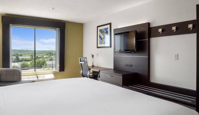 Holiday Inn Express Hotel & Suites Newton Sparta by IHG