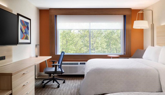 Holiday Inn Express Newark Airport Elizabeth by IHG