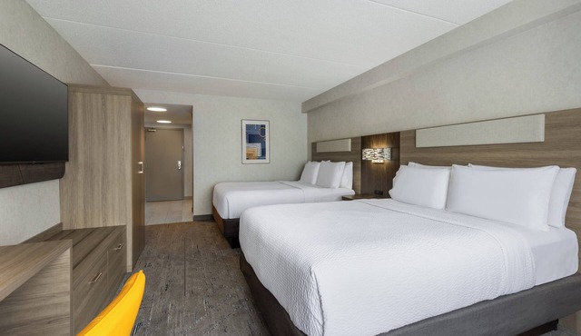 Holiday Inn Express & Suites Ottawa East - Orleans by IHG