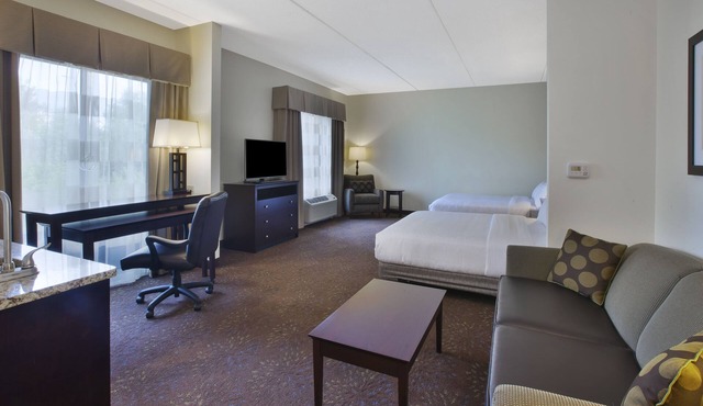 Holiday Inn Express & Suites Geneva Finger Lakes by IHG