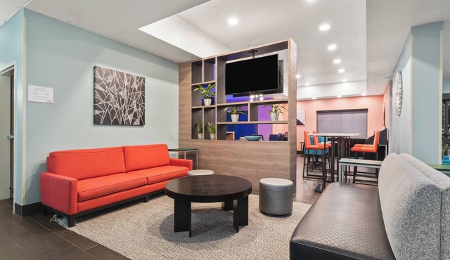 Holiday Inn & Suites Bothell by IHG in Bothell