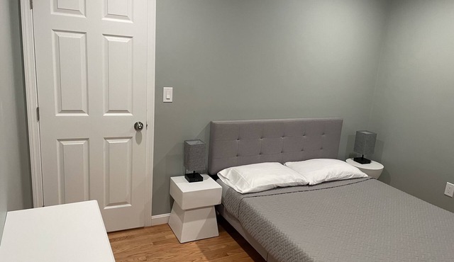 HOLMES MODERN HOMES
