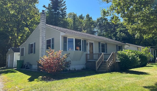 Hot Tub Retreat Near Lake Champlain & Burlington