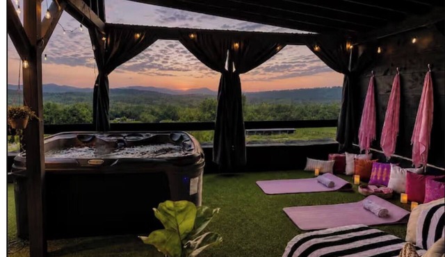 Hudson Horse Farm Retreat Hot Tub + Catskill Views
