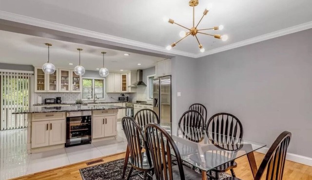 Huntington Northport Spacious Gorgeous Getaway for family reunion or business