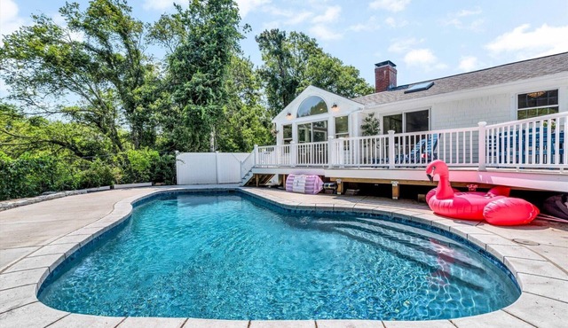 Hyannis Hideaway: Pool, Beaches & Main Street Fun RPAM114