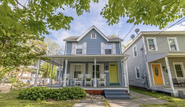 Introducing charm and convenience - all in one! in Cape Charles